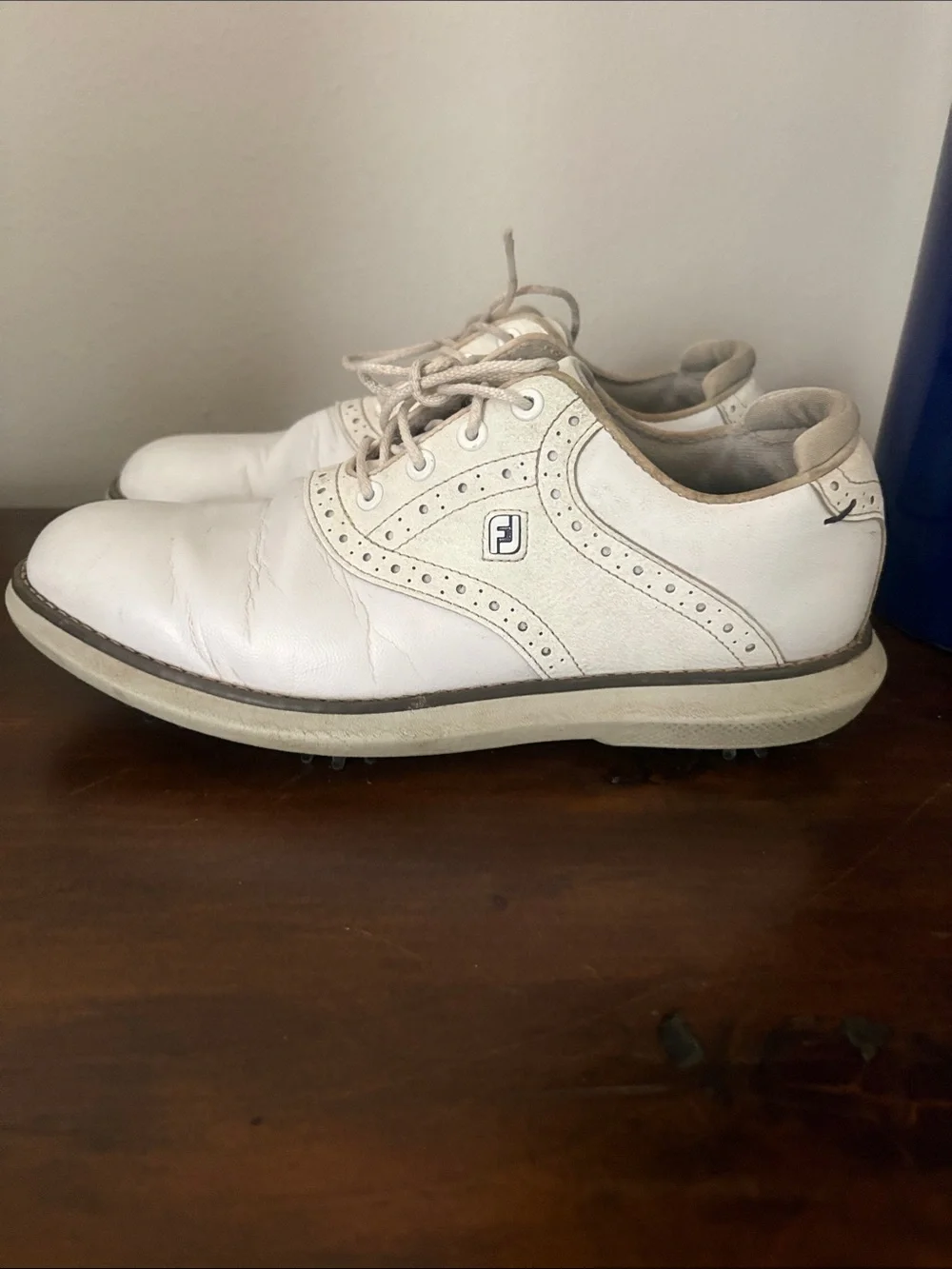 Youth Boys FootJoyWhite Wingtip Golf Cleats